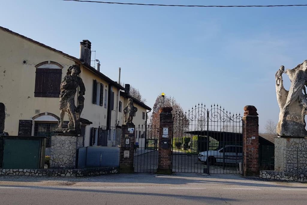 Appartamento Al Camino Torri di Quartesolo Bagian luar foto
