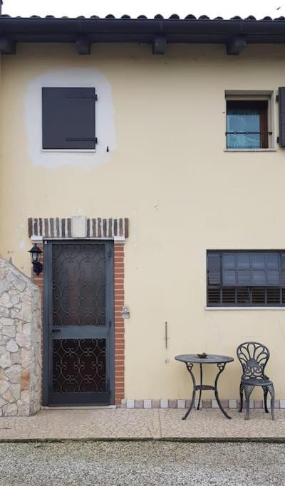 Appartamento Al Camino Torri di Quartesolo Bagian luar foto
