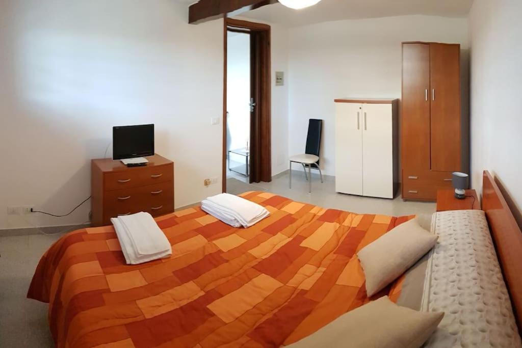 Appartamento Al Camino Torri di Quartesolo Bagian luar foto